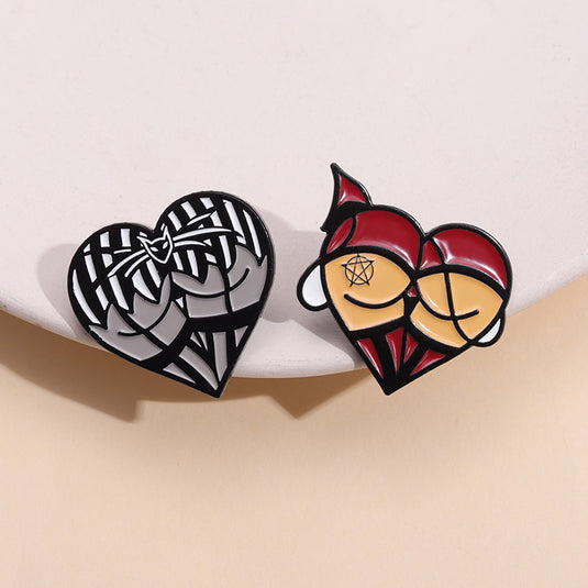 Bulk Halloween 2023 Brooch Pins for Women Spider Bat Heart Badge Accessory Wholesale